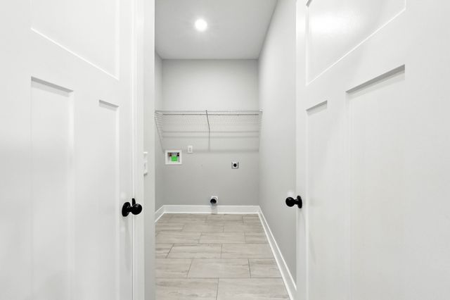 961 Isaac Dr, Clarksville, TN 37040