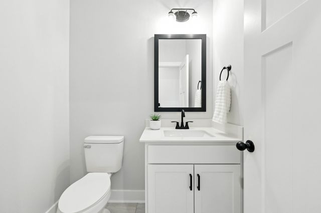 961 Isaac Dr, Clarksville, TN 37040