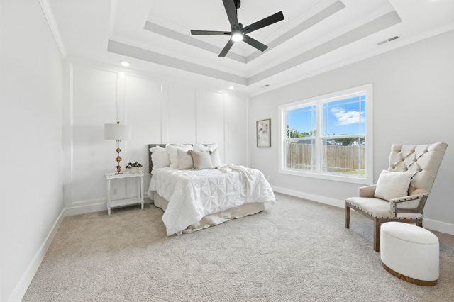 961 Isaac Dr, Clarksville, TN 37040