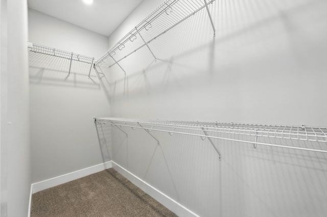 961 Isaac Dr, Clarksville, TN 37040