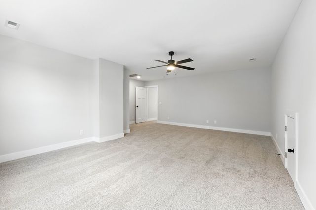 961 Isaac Dr, Clarksville, TN 37040