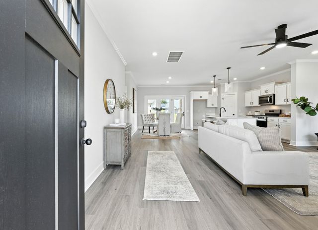 961 Isaac Dr, Clarksville, TN 37040