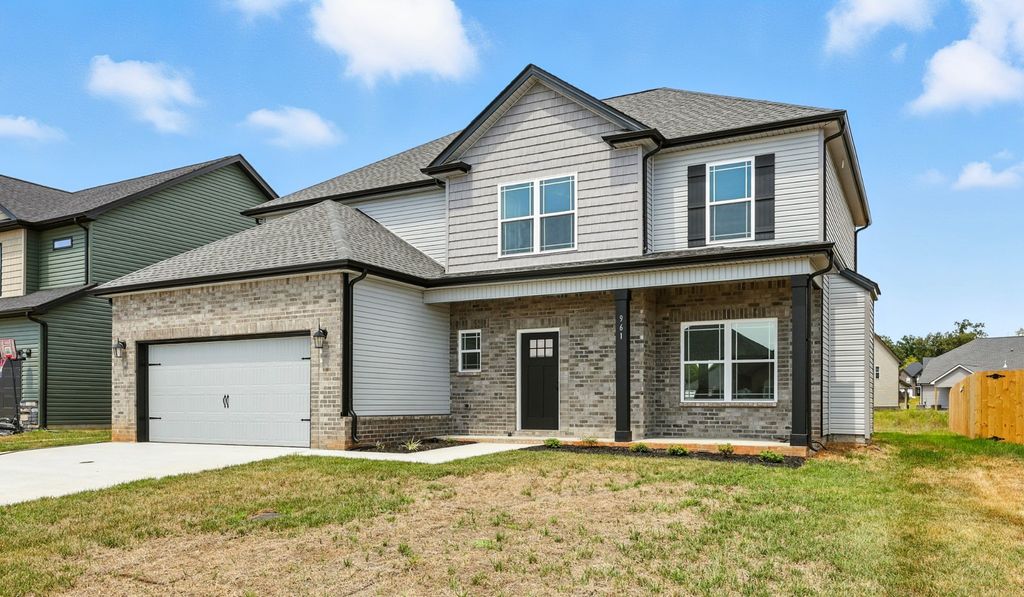 961 Isaac Dr, Clarksville, TN 37040