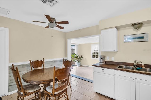 1097 KENWOOD DRIVE, Dunedin, FL 34698