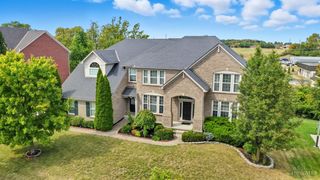 3762 Riverside Dr, Mason, OH 45040