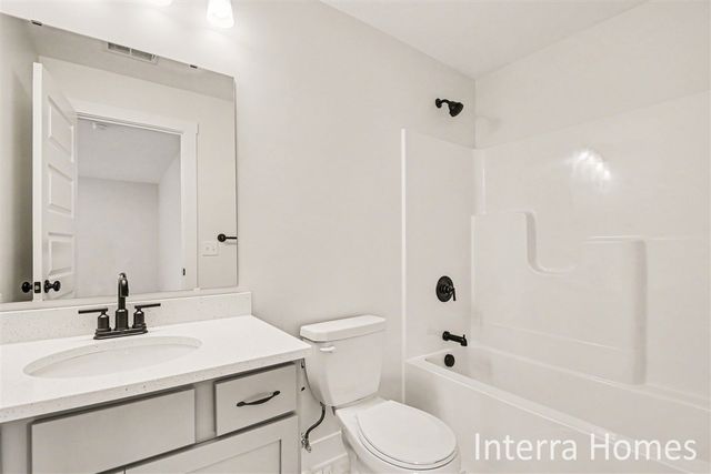 7341 Graymoor Street, Caledonia, MI 49316