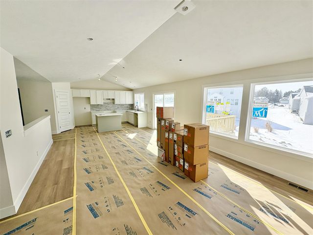 7341 Graymoor Street, Caledonia, MI 49316