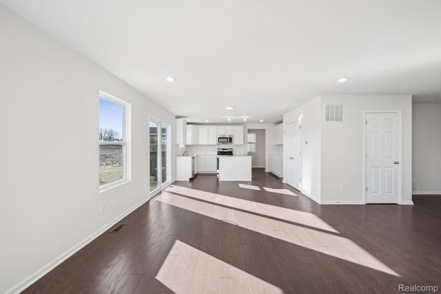 416 Hidden River, Holly Township, MI 48442