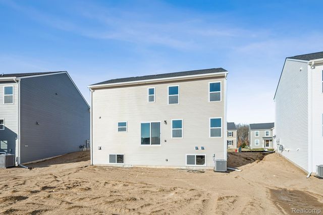 416 Hidden River, Holly Township, MI 48442