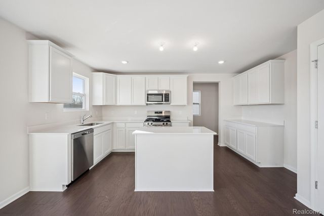 416 Hidden River, Holly Township, MI 48442