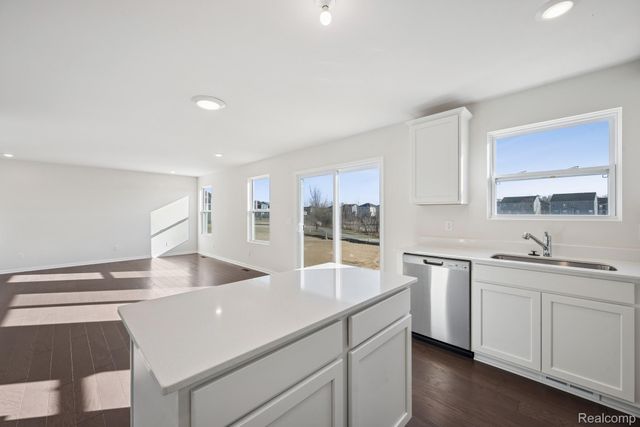 416 Hidden River, Holly Township, MI 48442