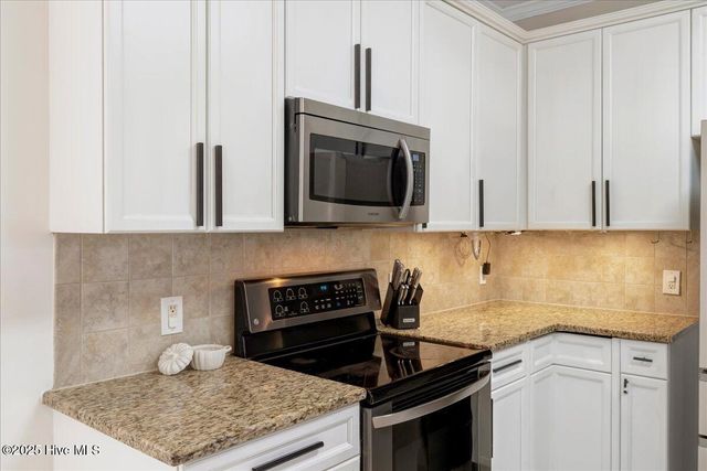 201 Sarazen Drive, Clayton, NC 27527