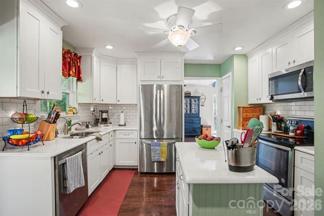 8968 St Croix Lane, Charlotte, NC 28277