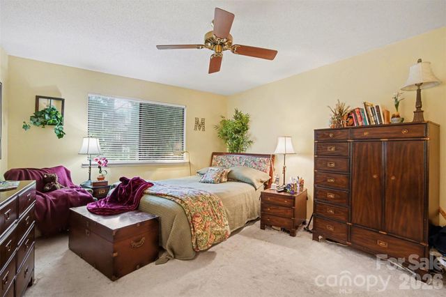 8968 St Croix Lane, Charlotte, NC 28277