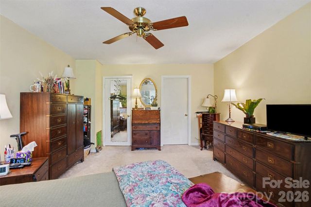 8968 St Croix Lane, Charlotte, NC 28277