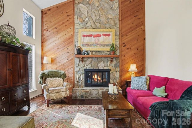 8968 St Croix Lane, Charlotte, NC 28277