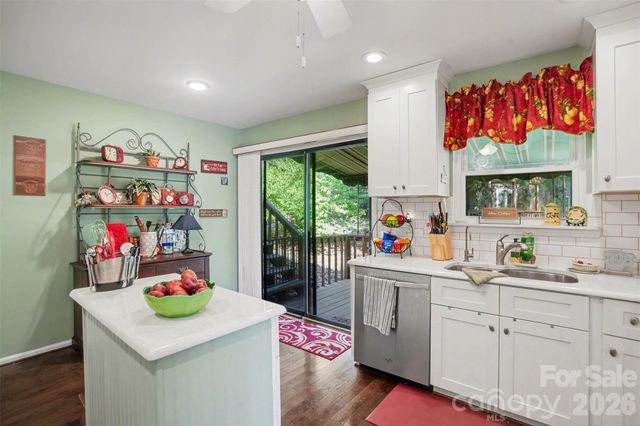 8968 St Croix Lane, Charlotte, NC 28277