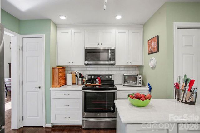 8968 St Croix Lane, Charlotte, NC 28277