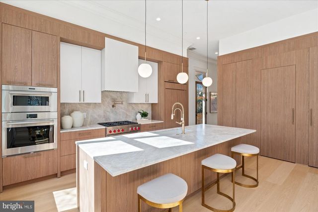 5011 FULTON ST NW, Washington, DC 20016