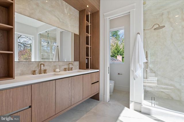 5011 FULTON ST NW, Washington, DC 20016