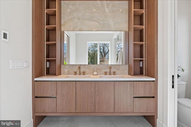 5011 FULTON ST NW, Washington, DC 20016