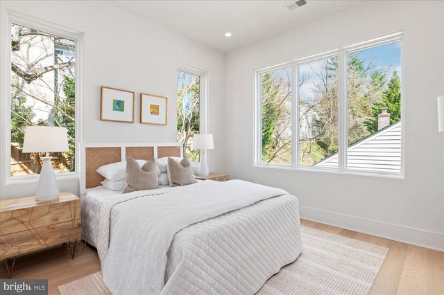 5011 FULTON ST NW, Washington, DC 20016