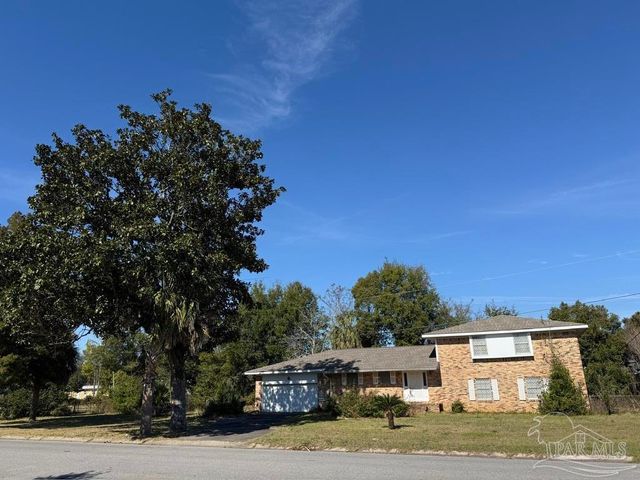 1202 E Yonge St, Pensacola, FL 32503