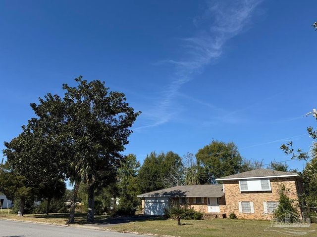 1202 E Yonge St, Pensacola, FL 32503