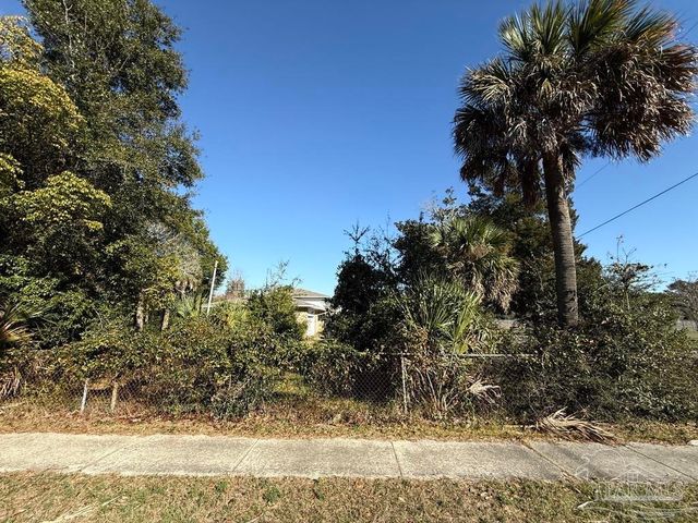 1202 E Yonge St, Pensacola, FL 32503