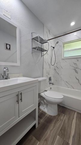 5815 Cleveland Street, Hollywood, FL 33021