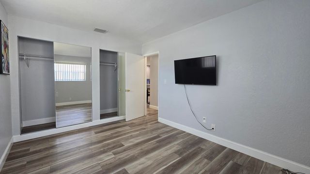 5815 Cleveland Street, Hollywood, FL 33021