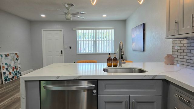 5815 Cleveland Street, Hollywood, FL 33021
