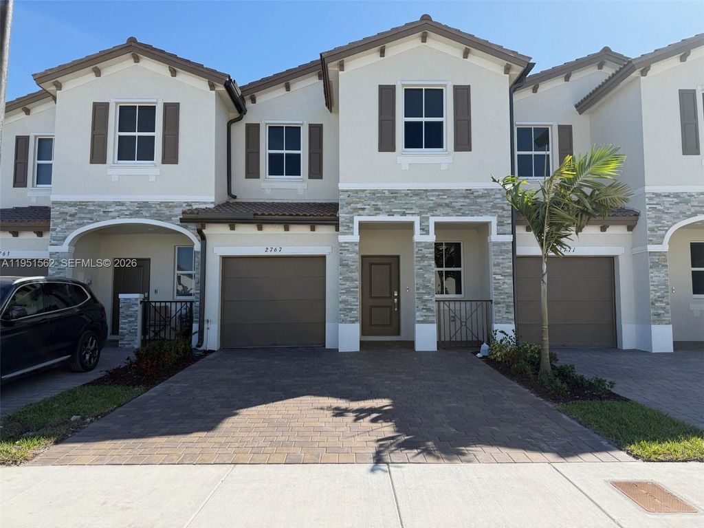 2767 SE 25th Ave, Homestead, FL 33035