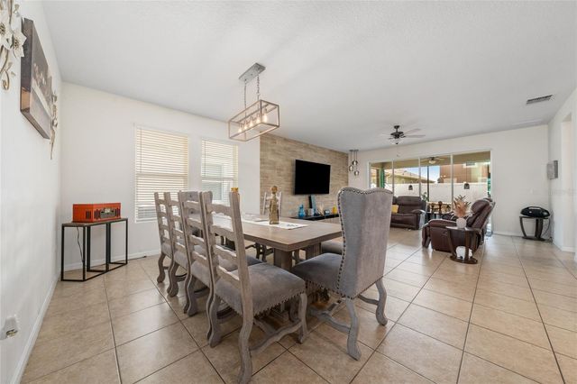 2121 AVIAN LOOP, Kissimmee, FL 34741