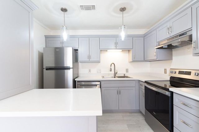 14020 Schroeder Road 141, Houston, TX 77070