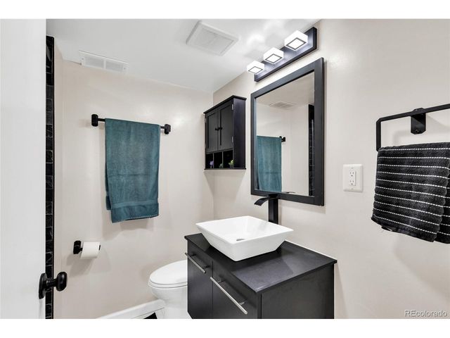 2225 Buchtel Blvd 511, Denver, CO 80210