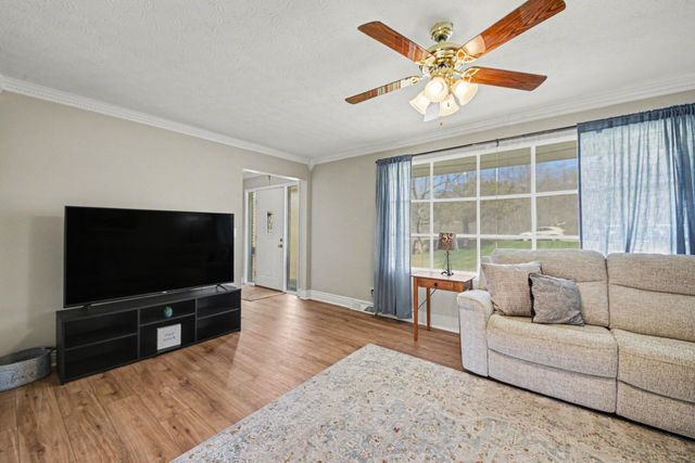 9668 Licking Pike, Alexandria, KY 41001