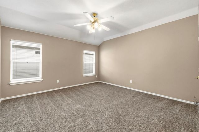 11822 Green Willow Falls Drive, Tomball, TX 77375
