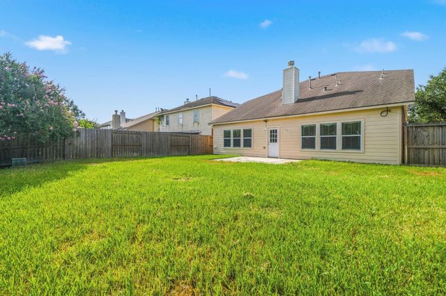 11822 Green Willow Falls Drive, Tomball, TX 77375