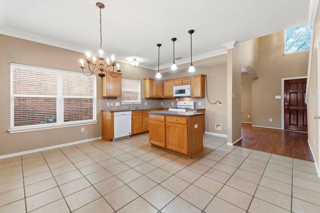 11822 Green Willow Falls Drive, Tomball, TX 77375