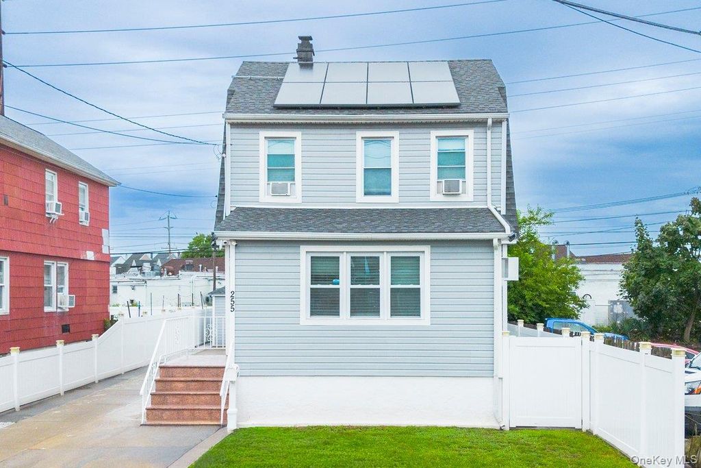 255 Cochran Place, Valley Stream, NY 11581 — exterior