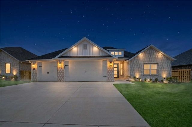 2300 Charles Street, Pea Ridge, AR 72751