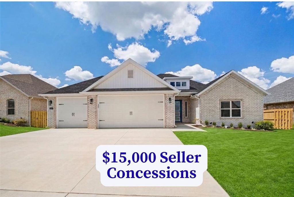 2300 Charles Street, Pea Ridge, AR 72751