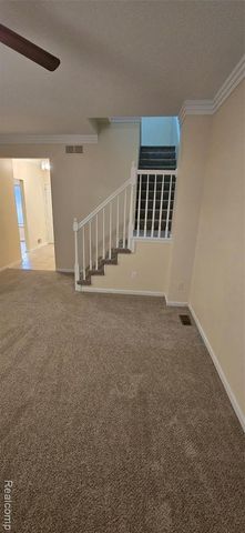 1240 University Drive, Pontiac, MI 48342