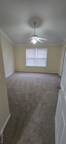 1240 University Drive, Pontiac, MI 48342