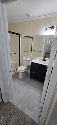 1240 University Drive, Pontiac, MI 48342