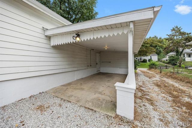 203 S 14th Street, Belleville, IL 62220