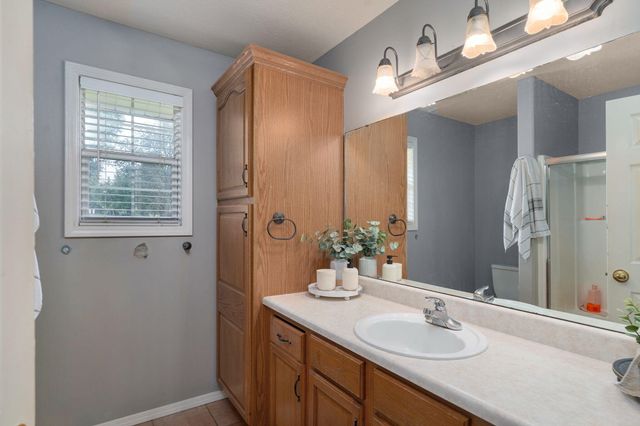 514 Chapel Hill Court, Nixa, MO 65714