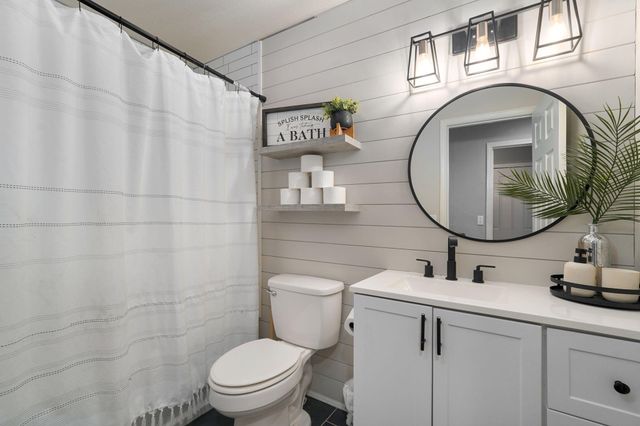 514 Chapel Hill Court, Nixa, MO 65714