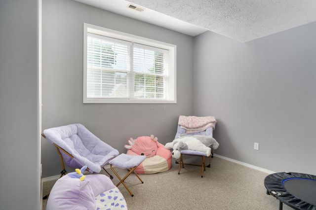 514 Chapel Hill Court, Nixa, MO 65714